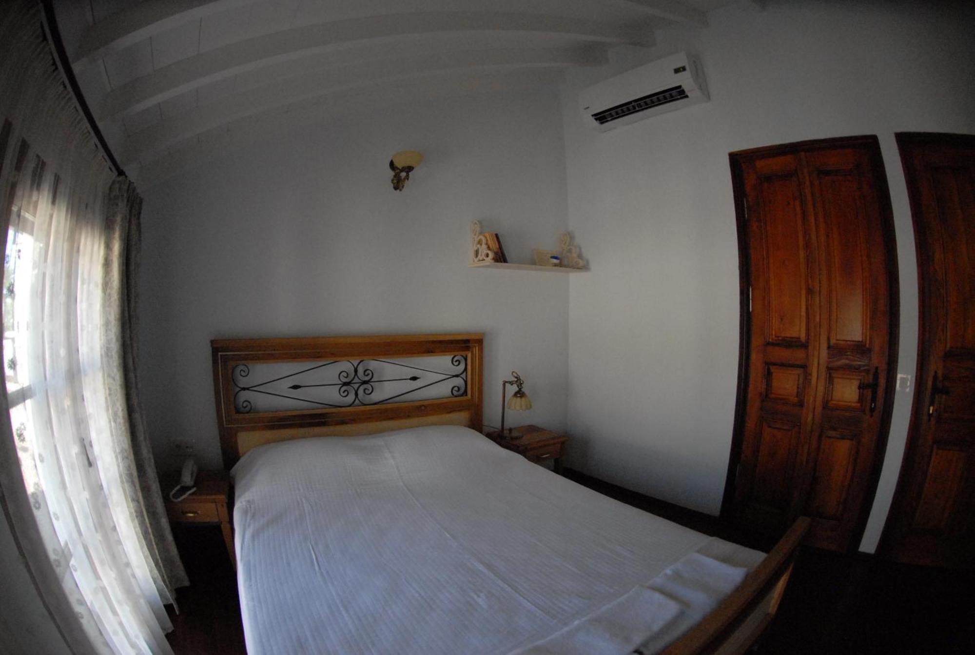 Aliye Hanim Hotel ไอวาลิค ภายนอก รูปภาพ